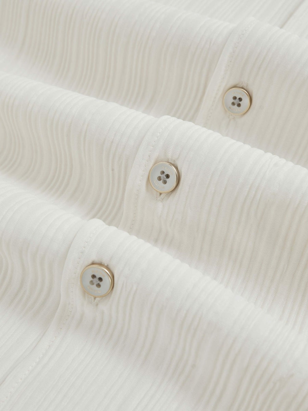 Men Plissé Cuban-Collar Long-Sleeve Shirt in Off White