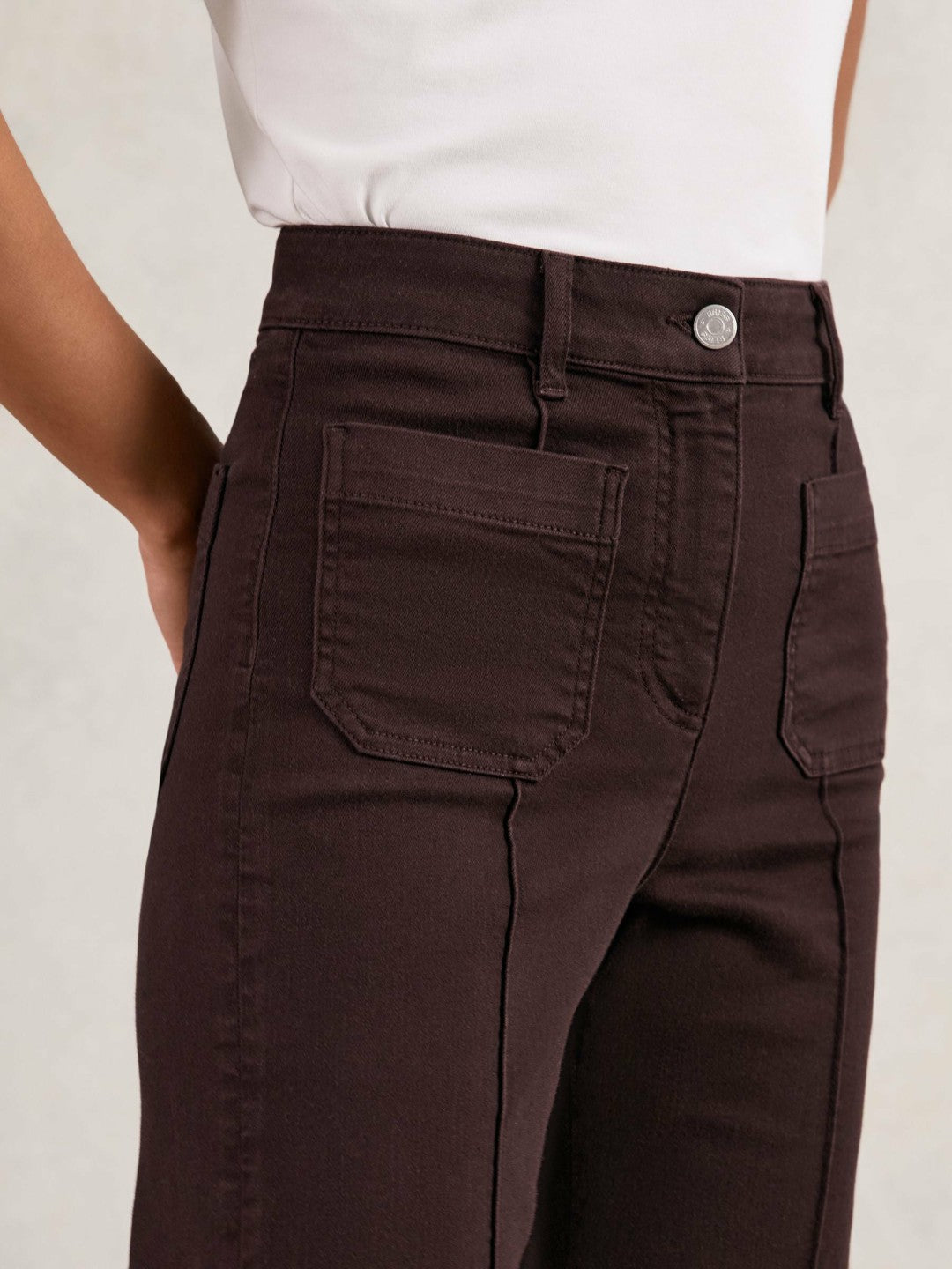 Women Petite Patch-Pocket Flared Jeans in Burgundy