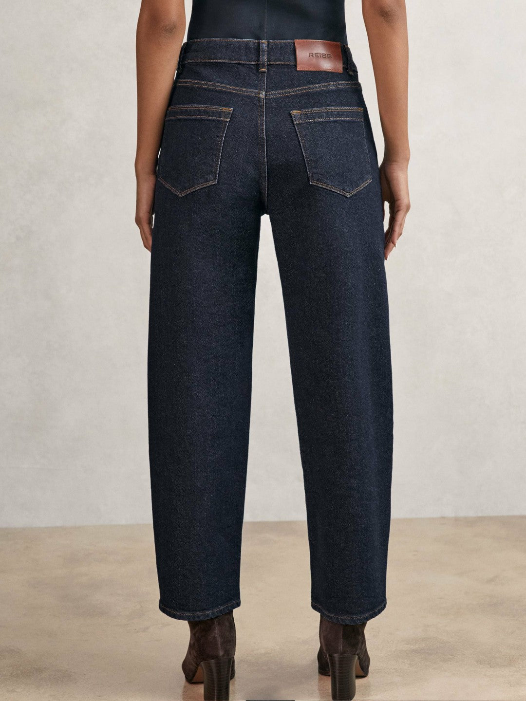 Women Petite Mid-Rise Straight-Leg Jeans in Dark Blue