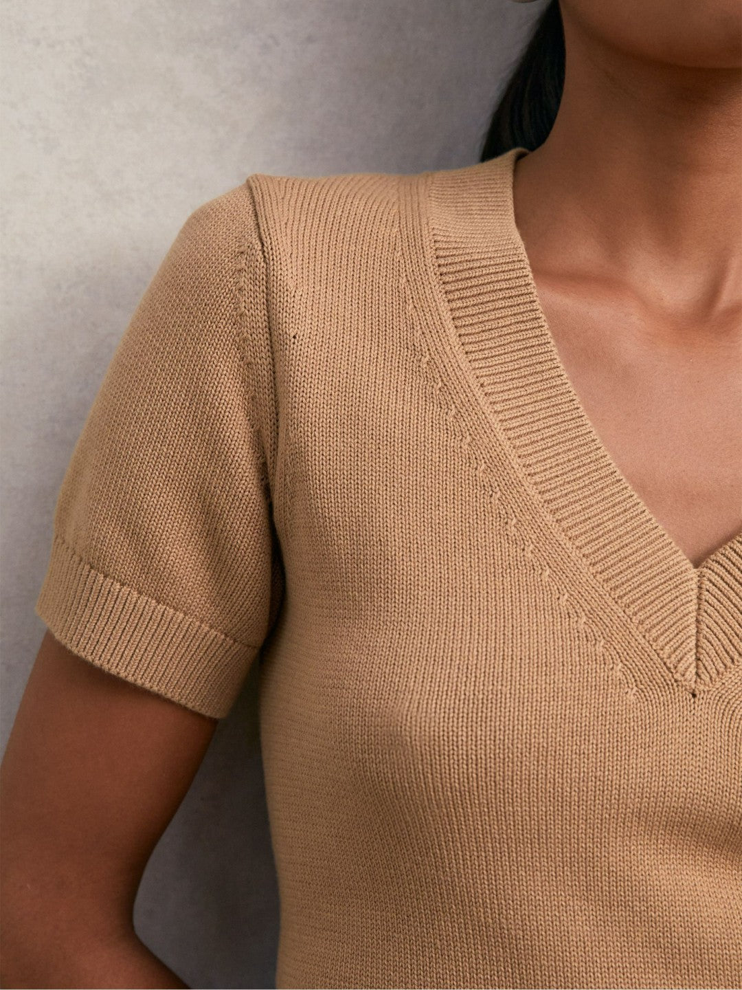 Women Cotton-Wool Knit V-Neck Top in Camel