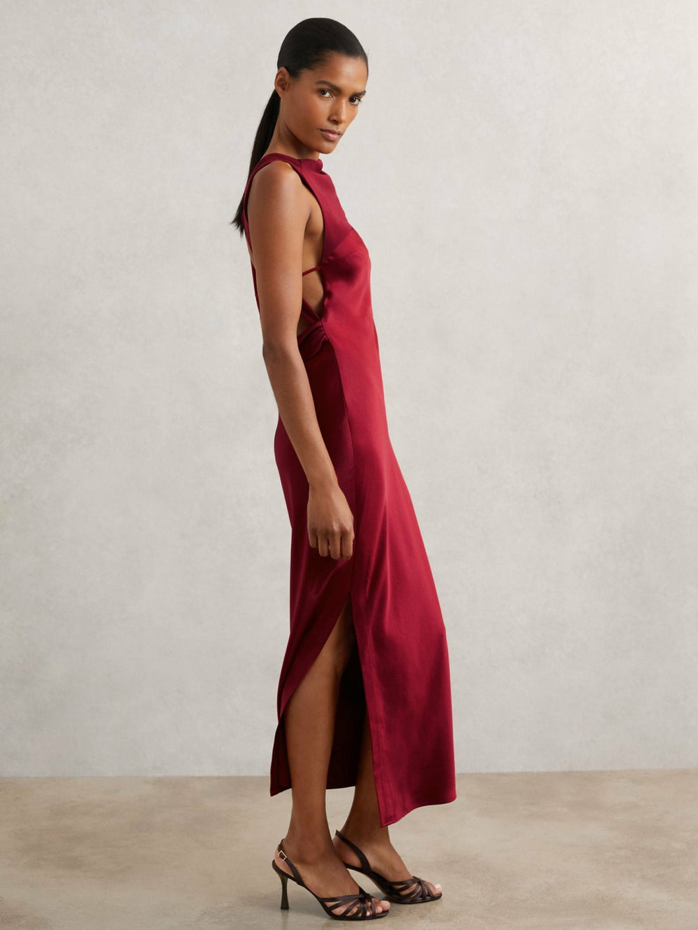 Women Back Detail Midi Dress in Red